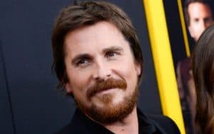 Christian Bale με μαλλιά